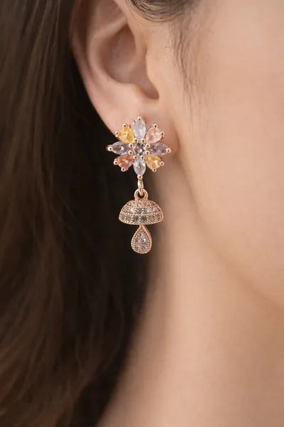 🌸 CZ Wildflower Cluster Earrings