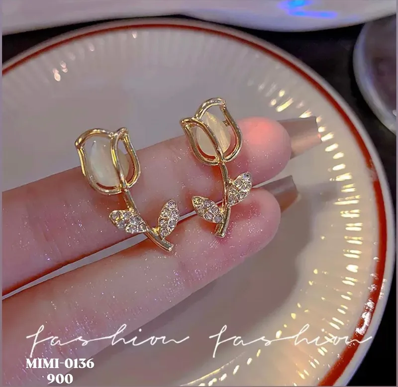 πΉ Bloom & Charm Hoop Earrings